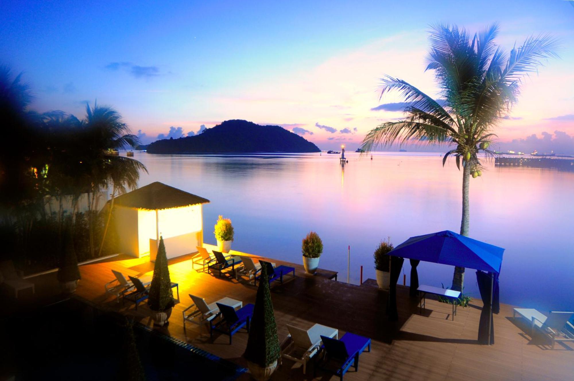 Phuket Boat Quay Hotel Cape Panwa Exterior photo