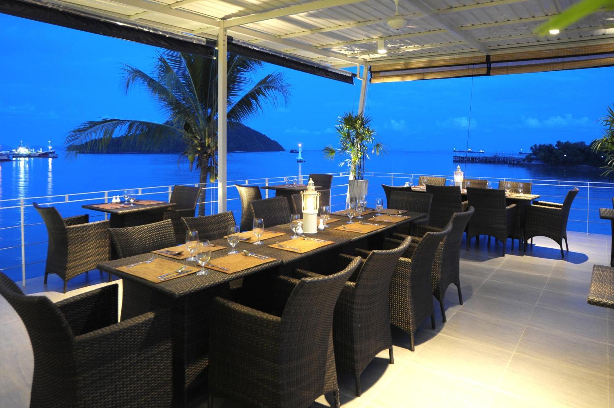 Phuket Boat Quay Hotel Cape Panwa Exterior photo