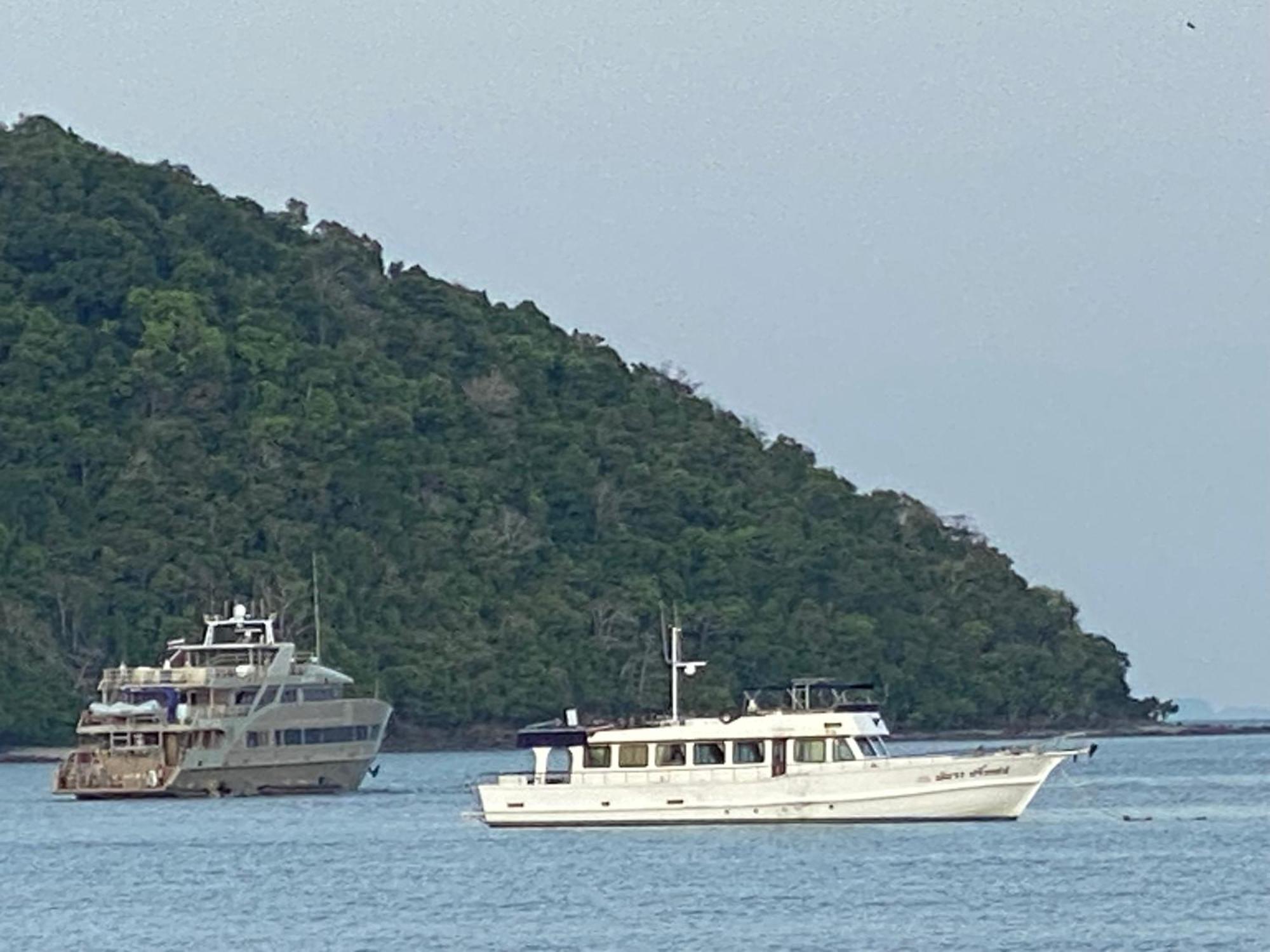 Phuket Boat Quay Hotel Cape Panwa Exterior photo