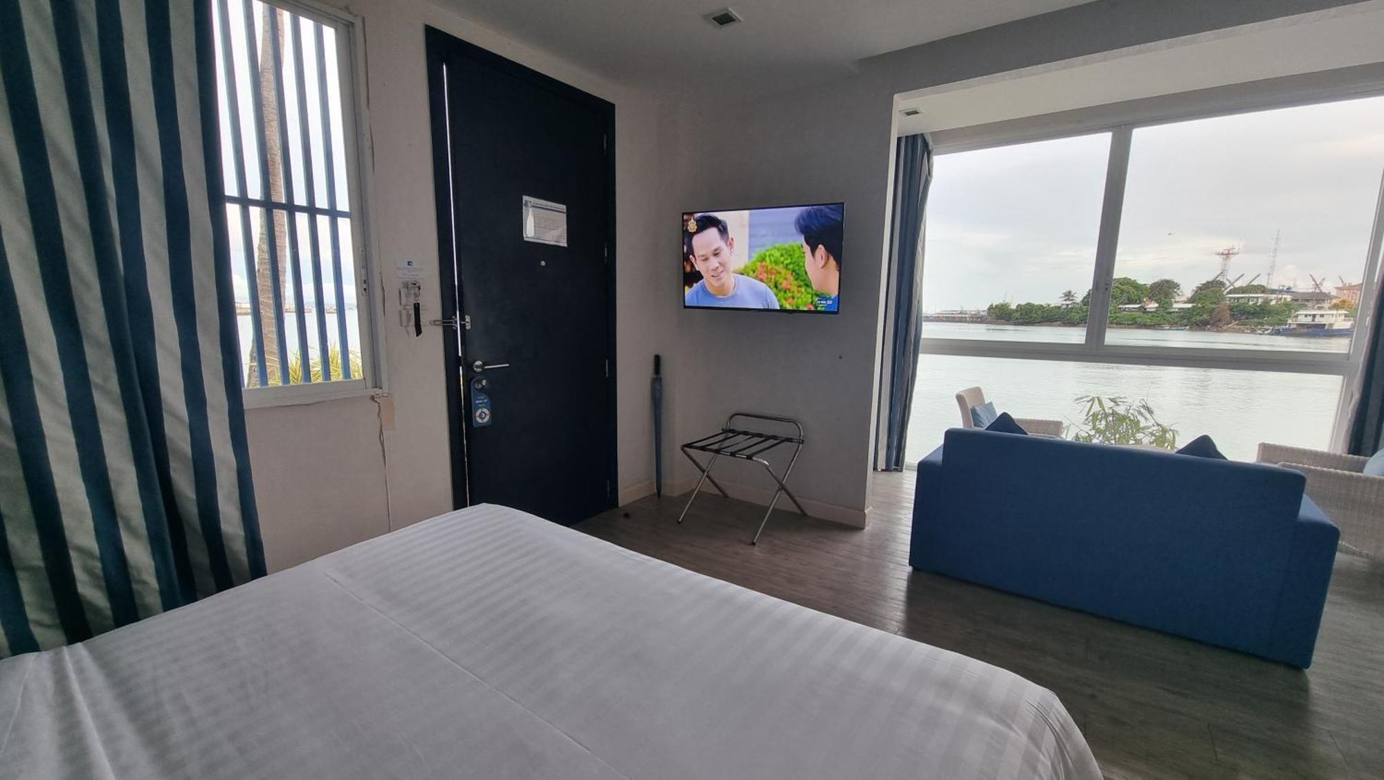 Phuket Boat Quay Hotel Cape Panwa Exterior photo